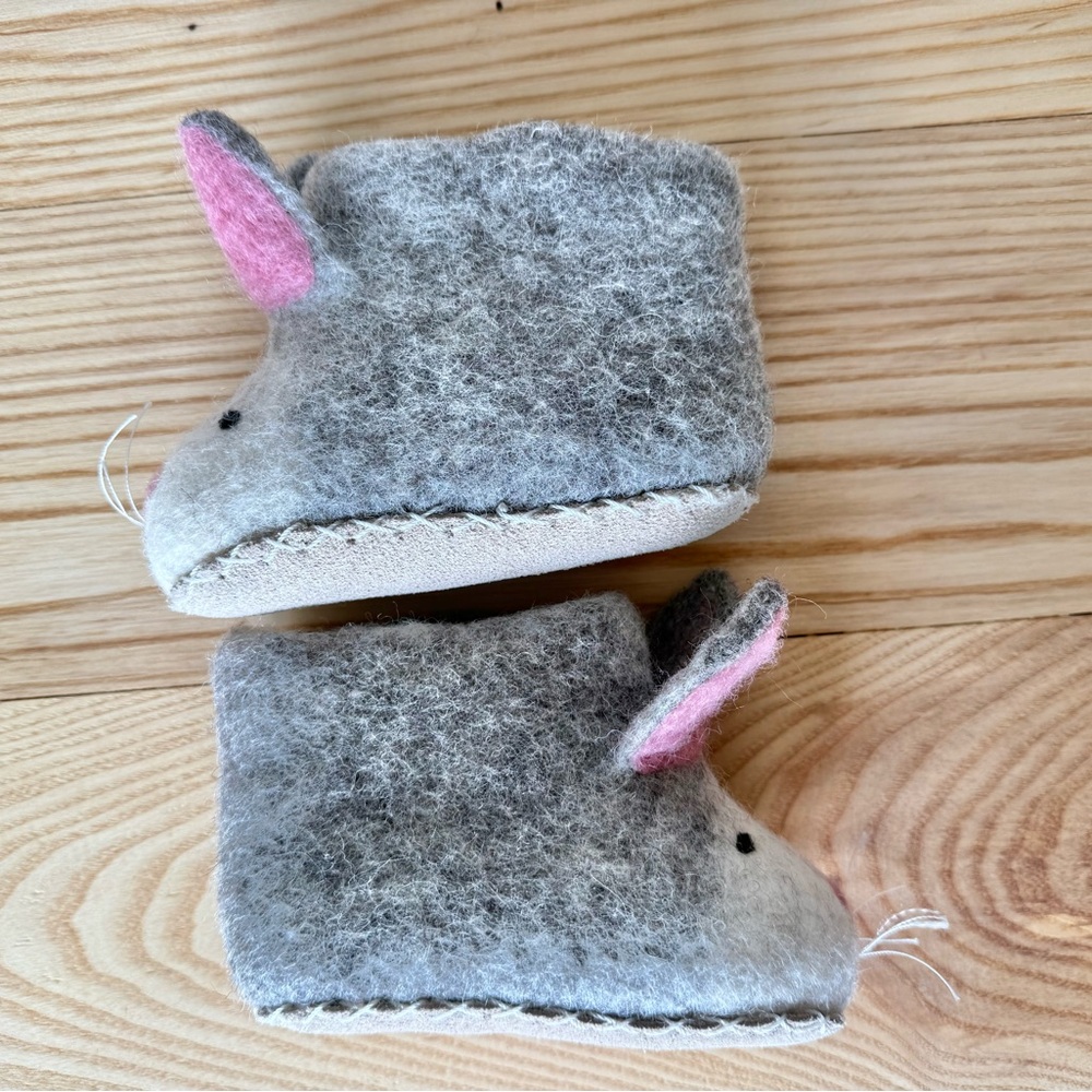 Handmade Wool Bunny Rabbit Slipperd - Picture 7 of 12